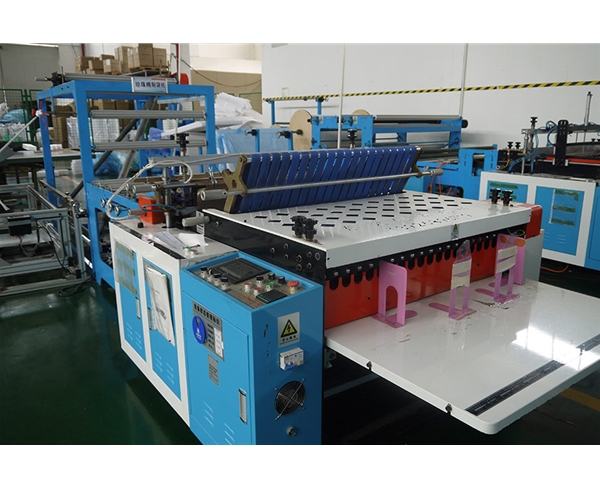 珍(zhēn)珠棉加工車(che)間