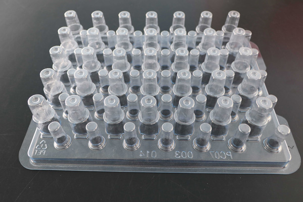 溫(wen)州汽車零部件吸(xi)塑包裝-方立包裝(zhuāng)紙箱