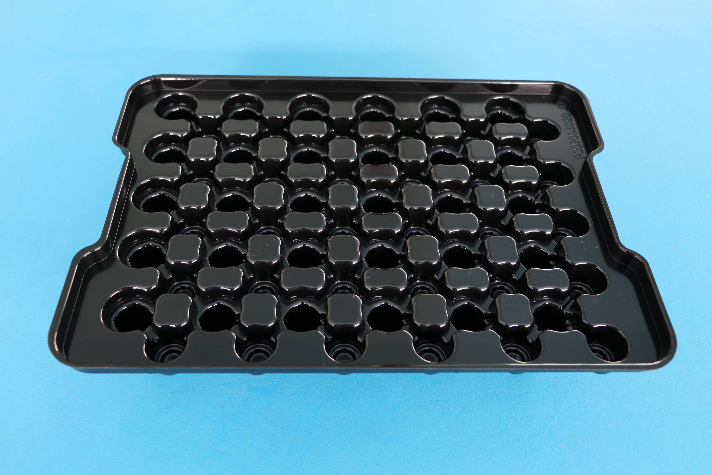 汽(qi)車零部(bù)件吸塑(su)包裝