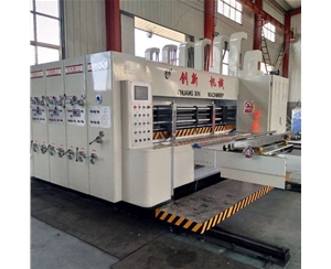 紙箱生(shēng)産車間(jiān)