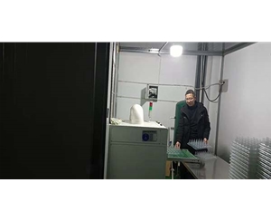 吸(xī)塑除塵(chén)車間一(yi)角