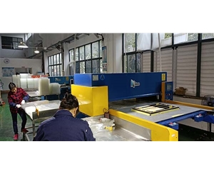 吸塑車(chē)間一角(jiao)