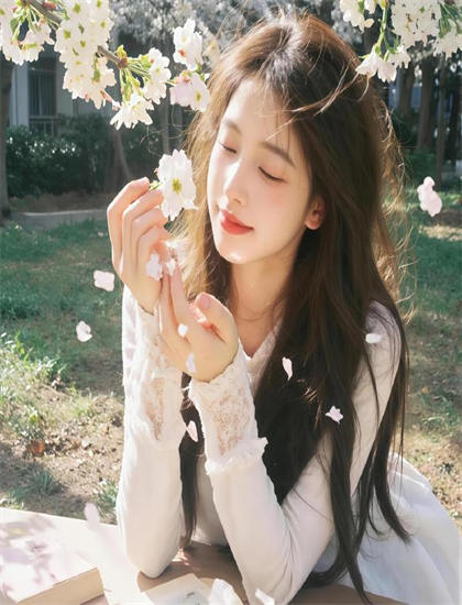 LILY特效制作当代解析：CG技术与视觉效果详细解读