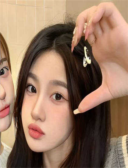 《90俏后妈嫁个大佬养崽崽》文化内涵解读开创性的：文化元素与价值观念探讨